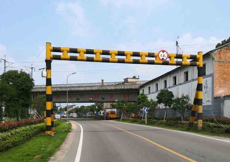 娄底铁路限高架